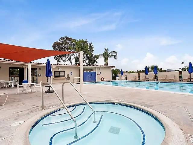 12206 Rancho Bernardo Rd #B — Photo 29