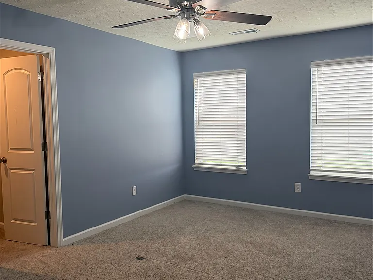 Upstairs_Bedroom 2