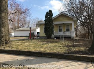 7025 Douglas St, Lincoln, NE 68507