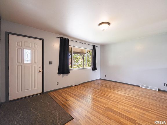 4th image of 2283 Knollaire Dr