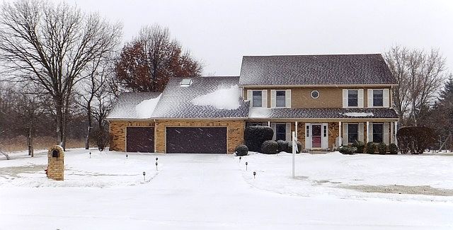 1st image of 905 Auburn Ln