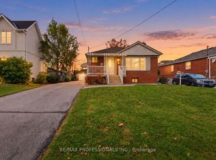 28 Wickford Dr, Toronto, ON M6L 1K8