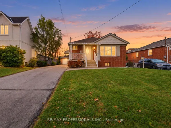 28 Wickford Dr, Toronto, ON M6L 1K8