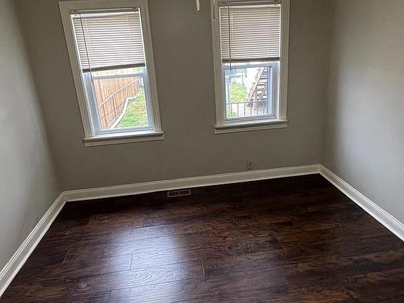 4th image of 1051-1053 Desoto Rd
