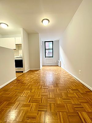 2nd image of 504 E 79th St APT 6F