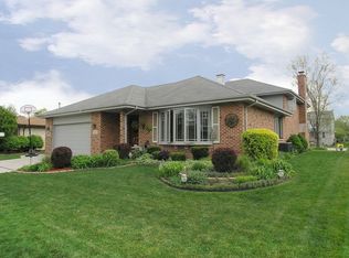7615 Hanover Dr, Tinley Park, IL 60477