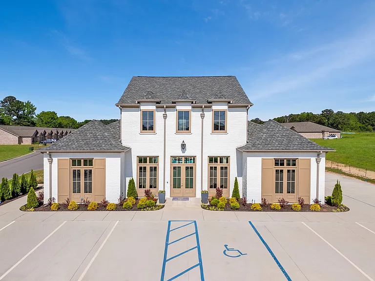 St. Andrews Luxury Apartments — Photo 10