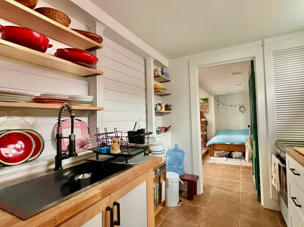 3033 Ponce De Leon St, New Orleans, LA 70119