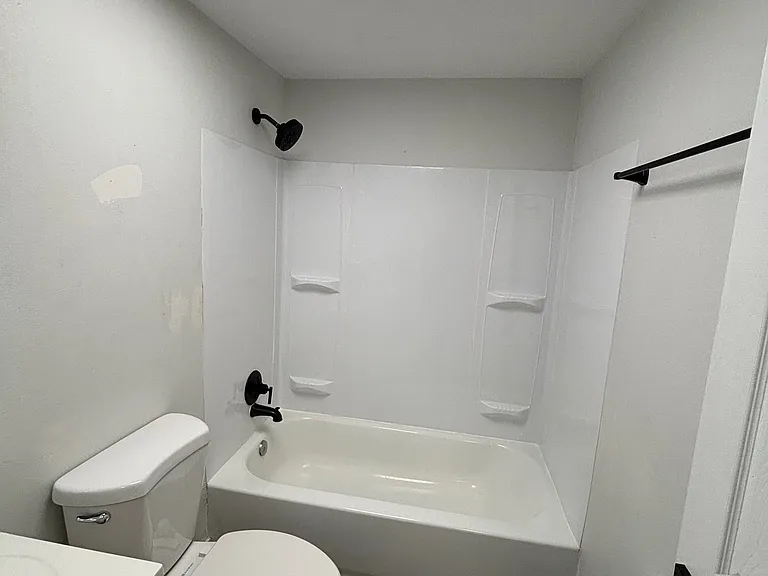 2705 Center St #C — Photo 4