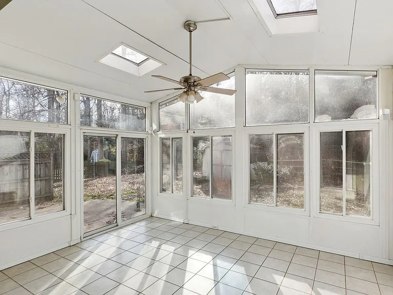 21423 Lee Dr — Photo 6