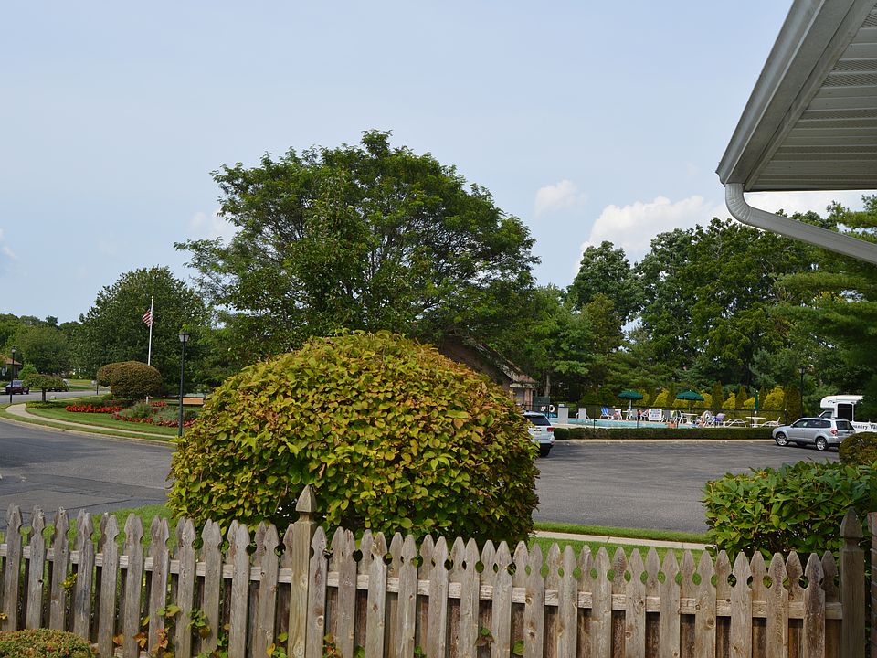 1st image of 139 Theodore Dr