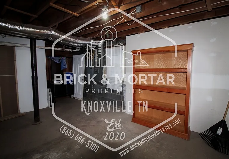 503 Busbee Rd — Photo 32