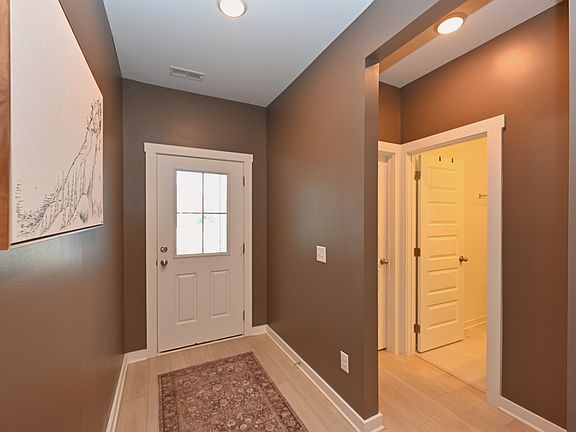 3rd image of 7217 Sutton Dr