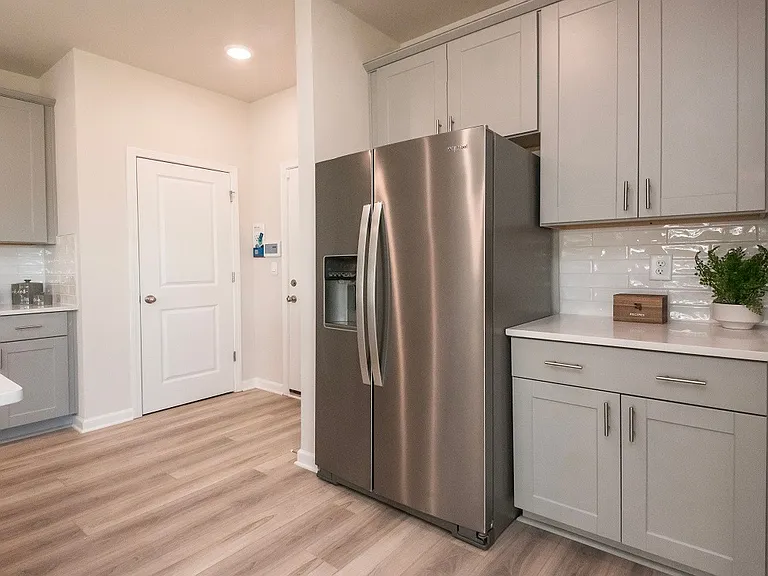 745 Gabby Point — Photo 6