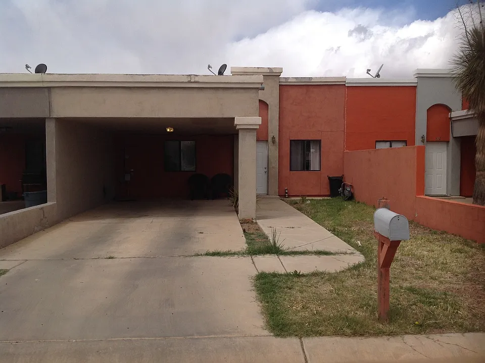 430 N Christine Ave