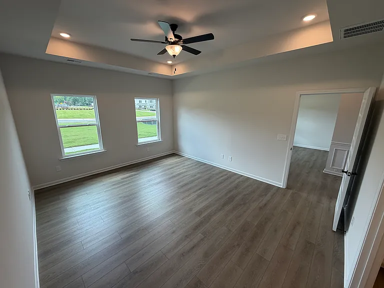 4923 Hazelnut Ln — Photo 86