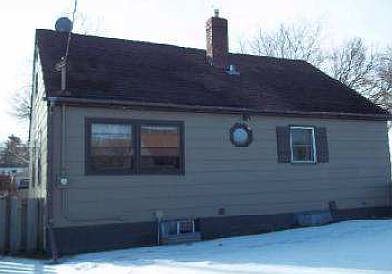 5th image of 153 Arion St E