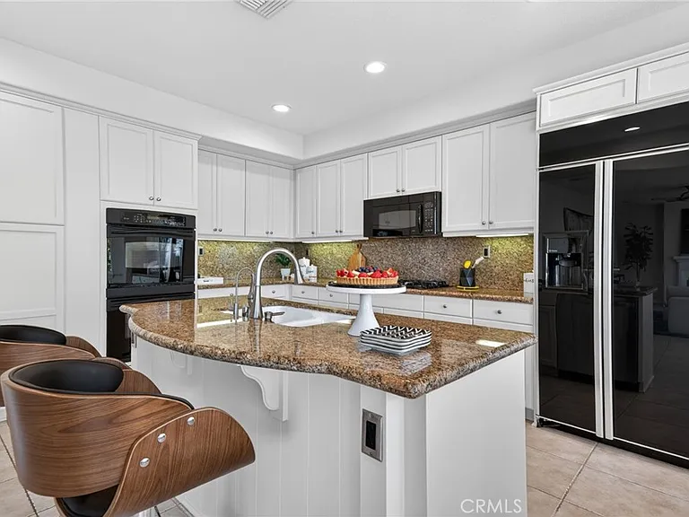20800 Campania Ln — Photo 24