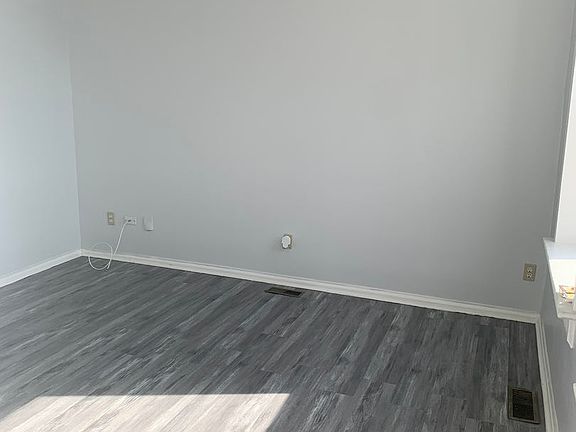 4th image of 1621 N Talman Ave