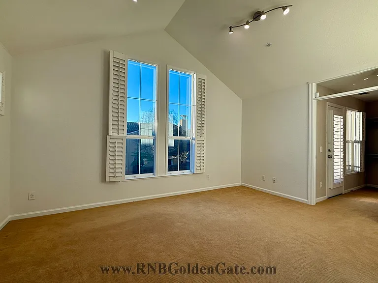 42 Arnold Dr — Photo 20