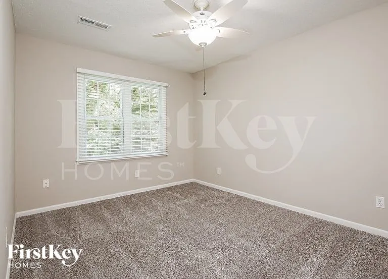 2332 Vanderbilt Dr — Photo 12