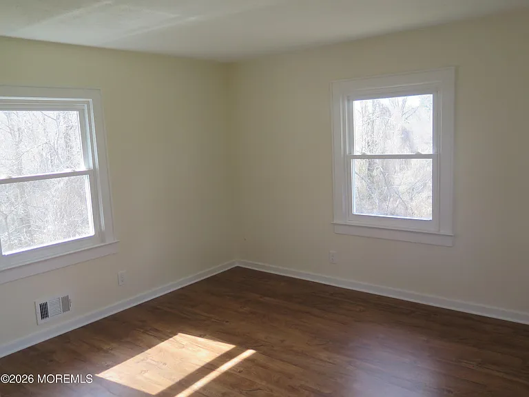 545 Cooper Rd — Photo 6