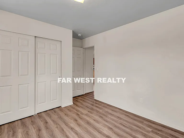 4945 N Harlequin Dr — Photo 18
