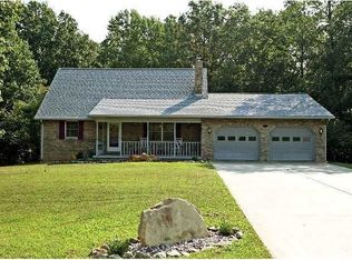 1120 N Lakeview Dr, Celestine, IN 47521