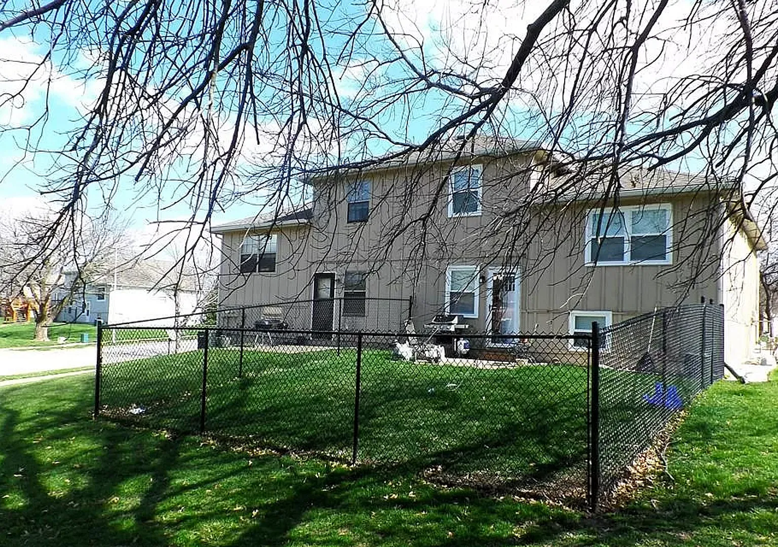 8716 N Chatham Ave, Kansas City, MO 64154 — Photo 3
