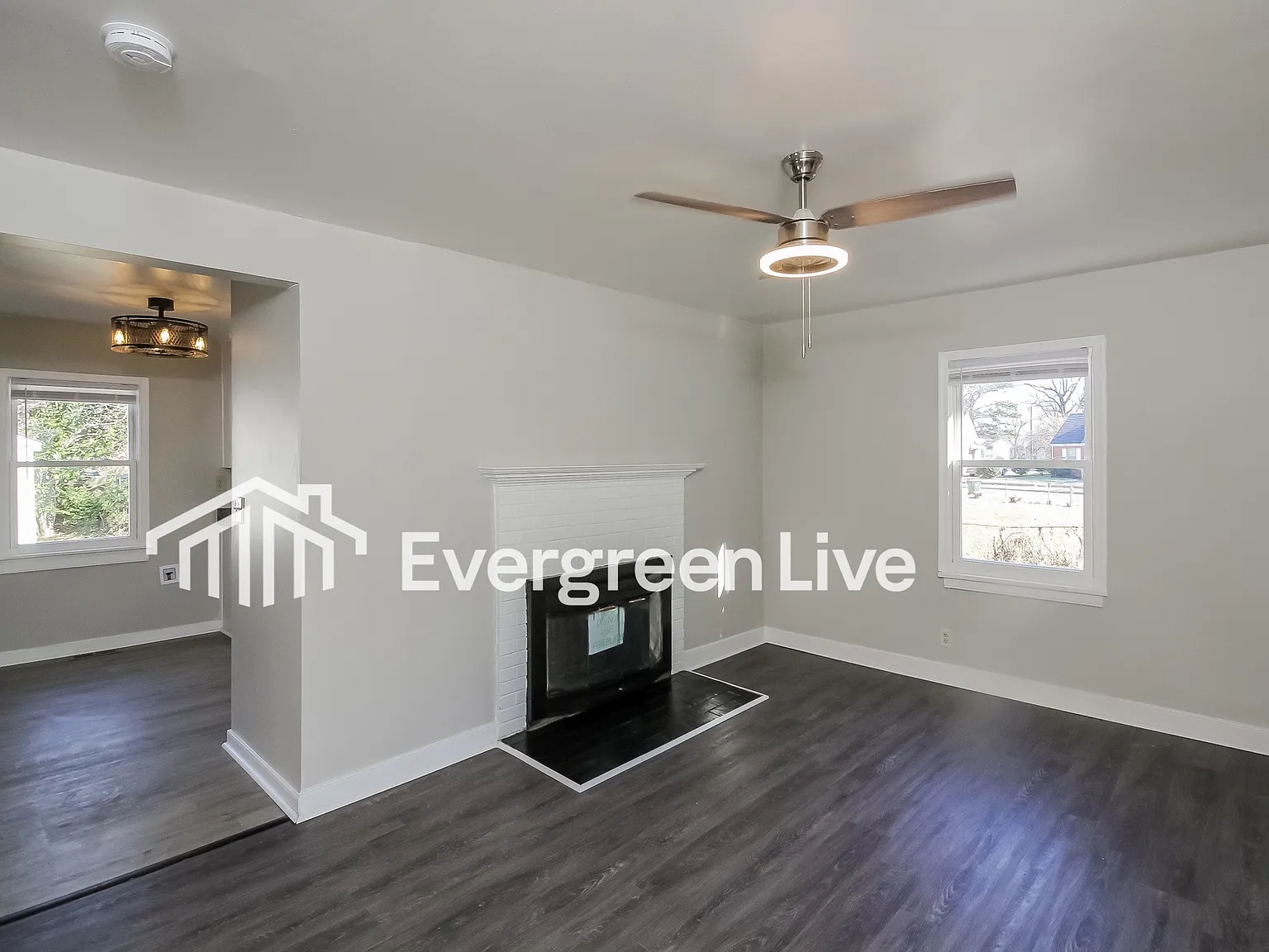 4 bed, 1.5 bath, 1219 sqft, $1,835 — Photo 3