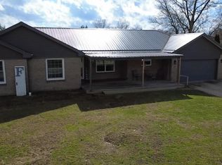 645 N Parkway Dr, Rockville, IN 47872