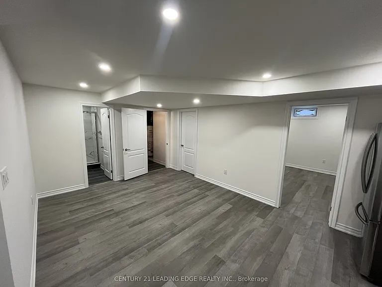 57 Queen Isabella Cres #BASEMENT — Photo 5