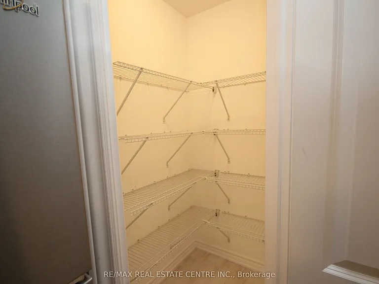 30 Wagon Ln — Photo 14