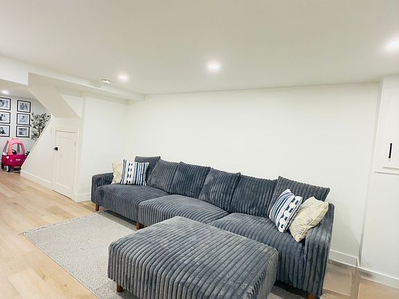 4th image of 51 Paulander Dr #51