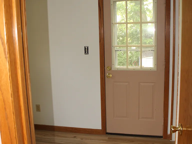 2430 Superior St — Photo 4