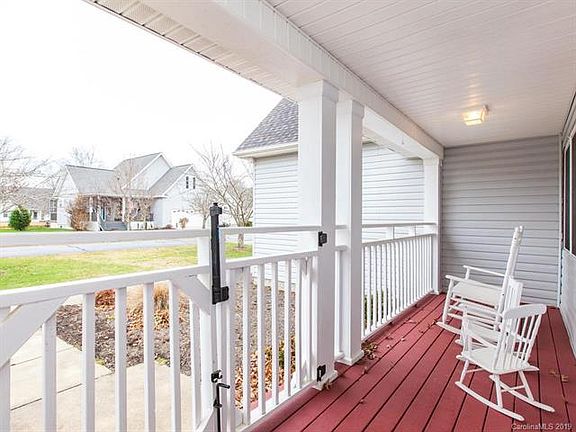 5th image of 102 Kingfisher Ln
