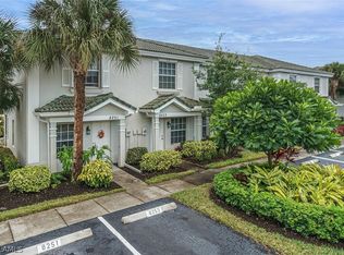 8251 Pacific Beach Dr, Fort Myers, FL 33966