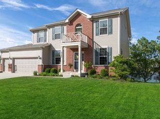 2380 Egret Ct, Lindenhurst, IL 60046