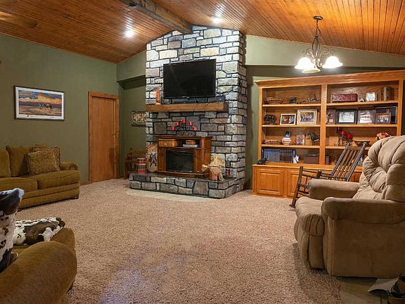 4th image of 5023 County Road 3950