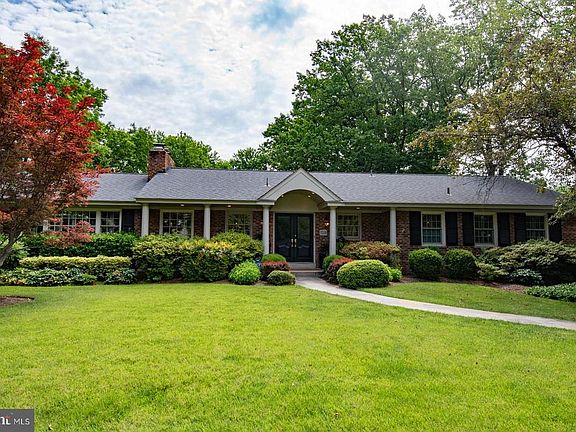 2nd image of 7215 Burtonwood Dr