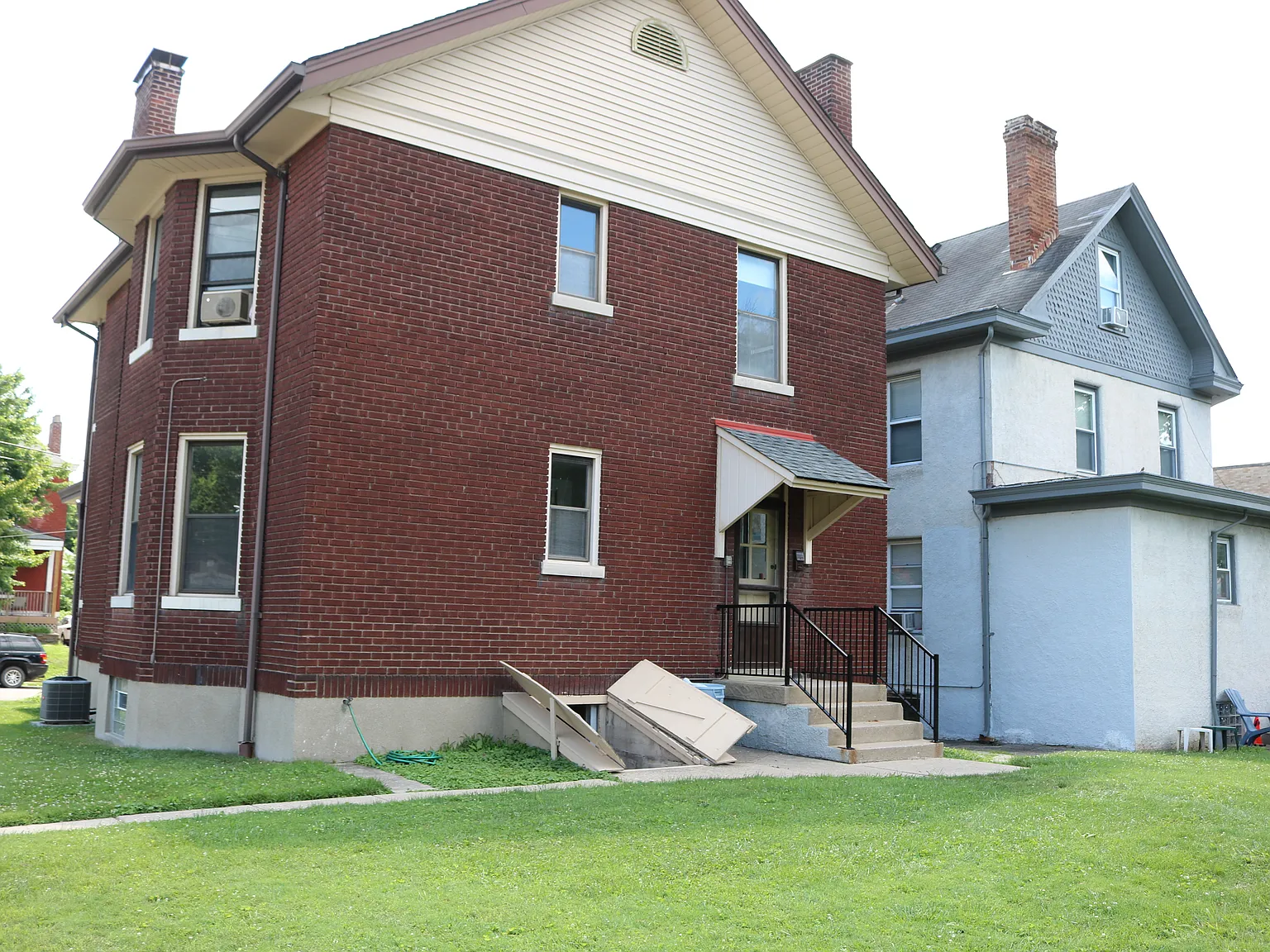 2 bed, 1000 sqft, $1,150 — Photo 2