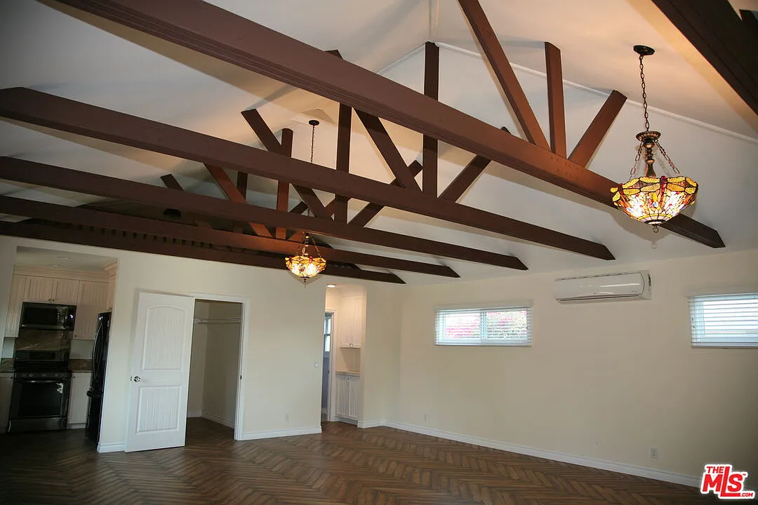 Studio, 1.0 bath, 739 sqft, $2,500 — Photo 3