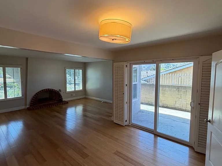927 Redlen Ave — Photo 19