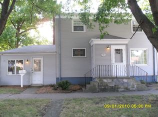 17756 Maple St, Lansing, IL 60438