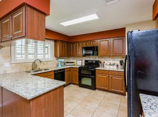 1107 Mabry Mill Rd, Houston, TX 77062