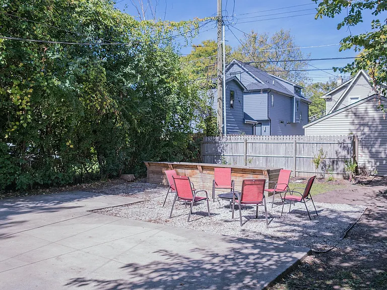 1205 E Forteen Mile Rd — Photo 5