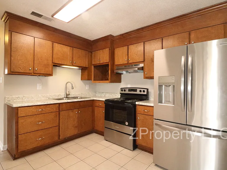 4000 Offutt Ct NW — Photo 3