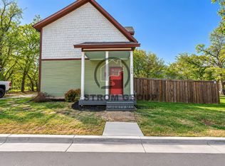 801 W Morphy St, Fort Worth, TX 76104