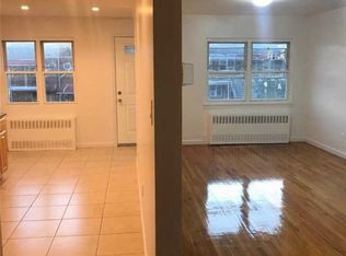 8567 75th St, Woodhaven, NY 11421