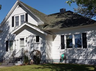 908 Indiana St, Chinook, MT 59523